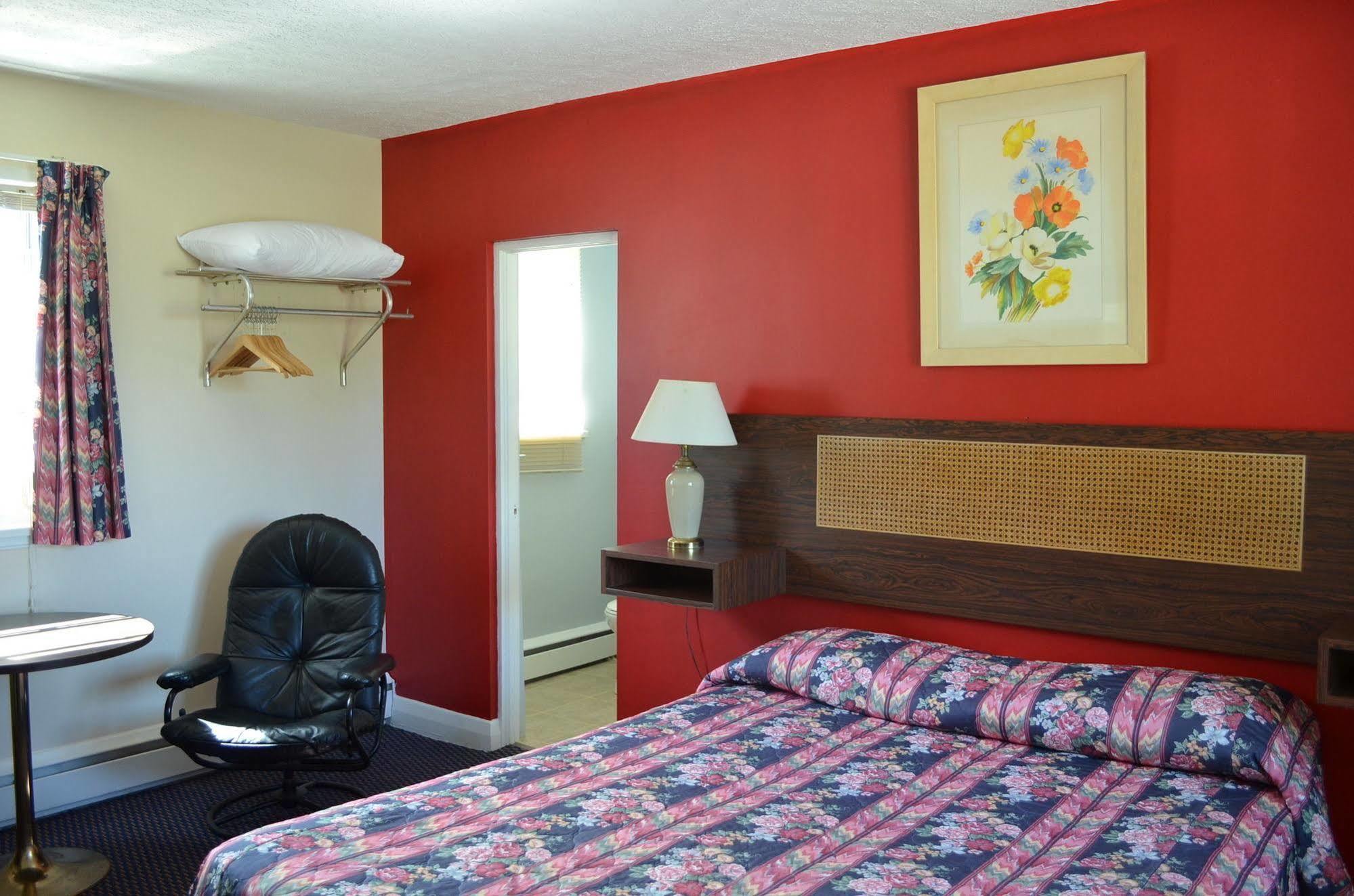 Walkerton Inn Motel 외부 사진