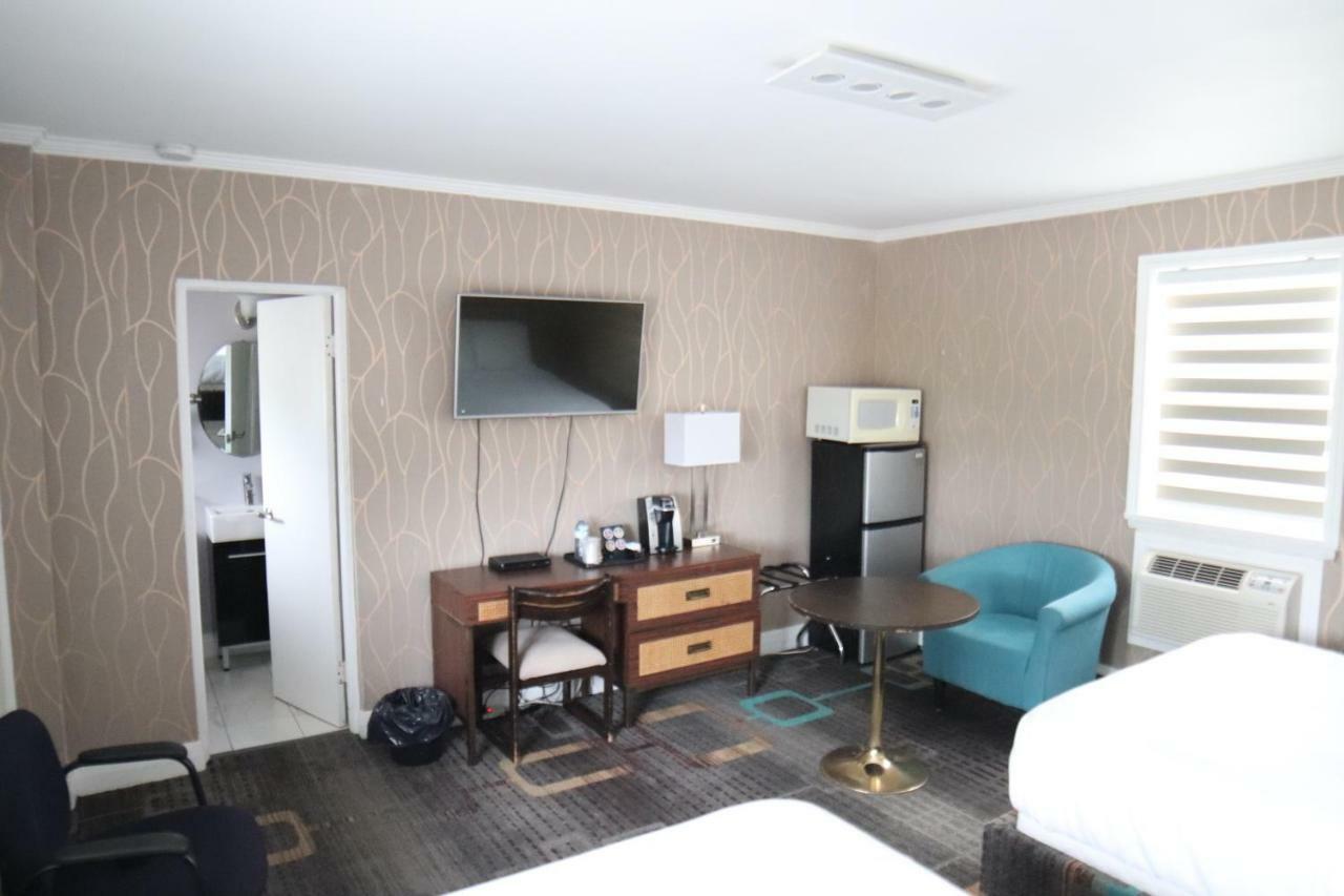 Walkerton Inn Motel 외부 사진